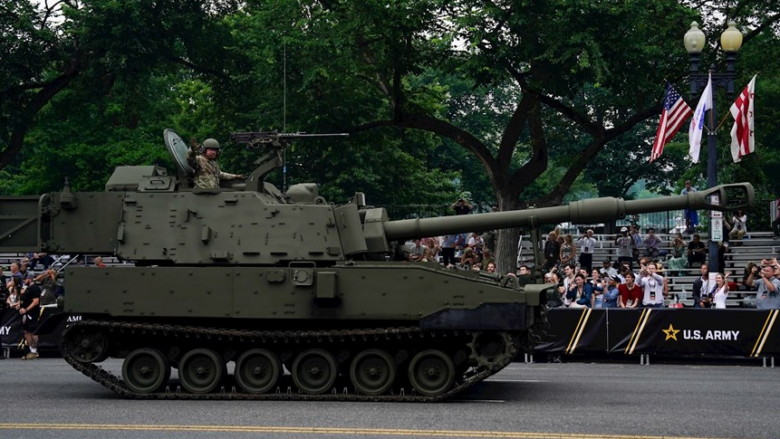 Jahrhundert-Parade: US-Armee feiert 250-jähriges Jubiläum mit spektakulärer Show