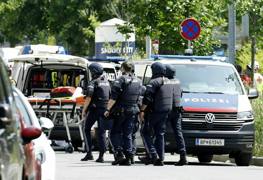 Mindestens acht Tote – neue Details und Bilder nach Schießerei an Schule in Graz