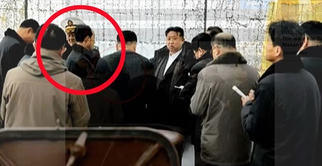 Kim Jong-un entfernt Top-Kommandeure aus Fotos, angeblich nach Scheitern eines Kriegsschiffs