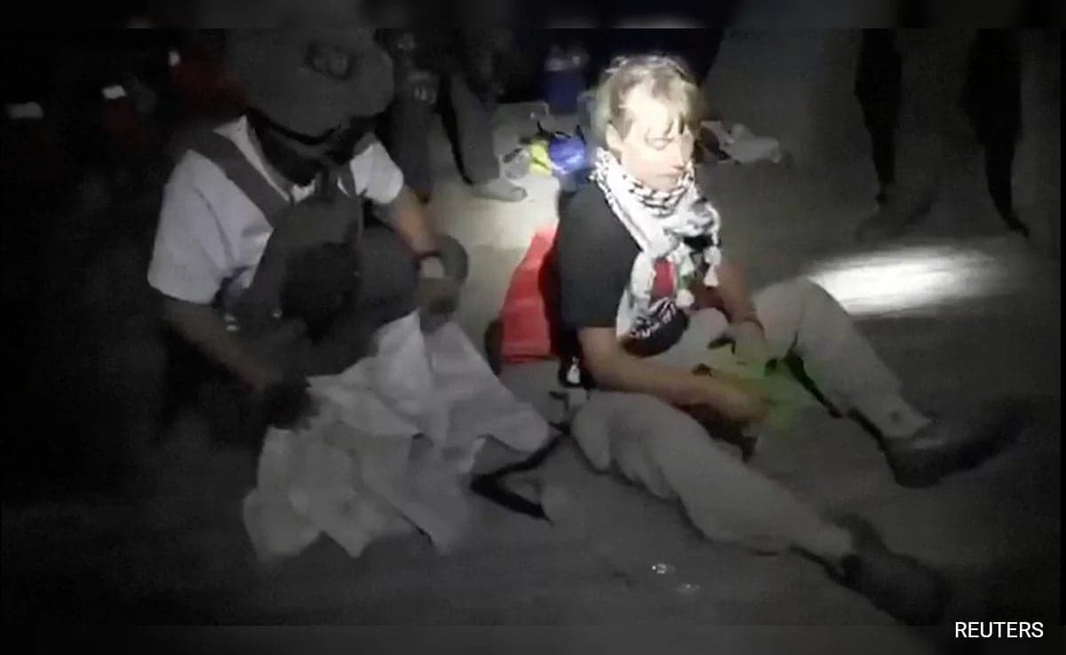 In einer flohverseuchten Zelle, ohne Essen / Israel wegen Festnahme Greta Thunbergs beschuldigt