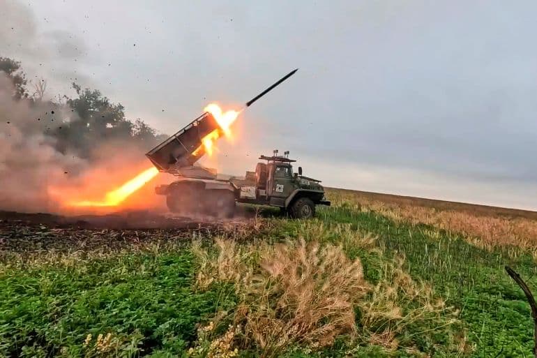 Ukraine und Russland tauschen Feuer aus / Krieg entflammt, fünf Tote bei gegenseitigen Angriffen