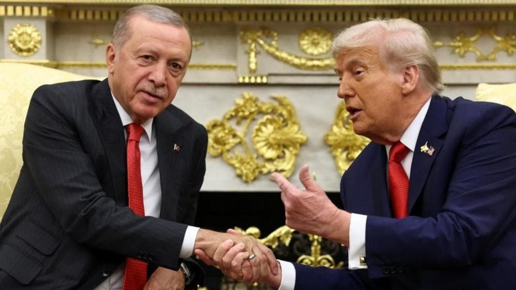 „Erdogan, der Mächtigste der Welt“ / Nutzt Trumps Gaza-Abkommen aus