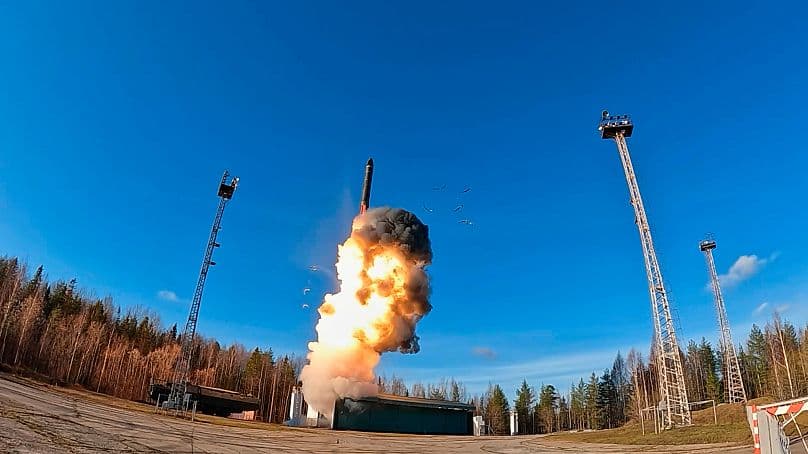 Russland testet Superwaffe / Putin: ‘Fliegendes Tschernobyl’ hat unbegrenzte Reichweite