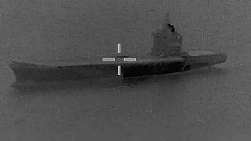 Die USA versenken den Stolz der iranischen Flotte.