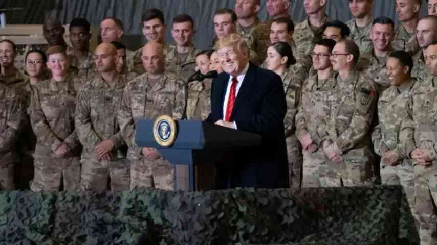 Trump diskutiert die Möglichkeit, US-Truppen in den Iran zu schicken