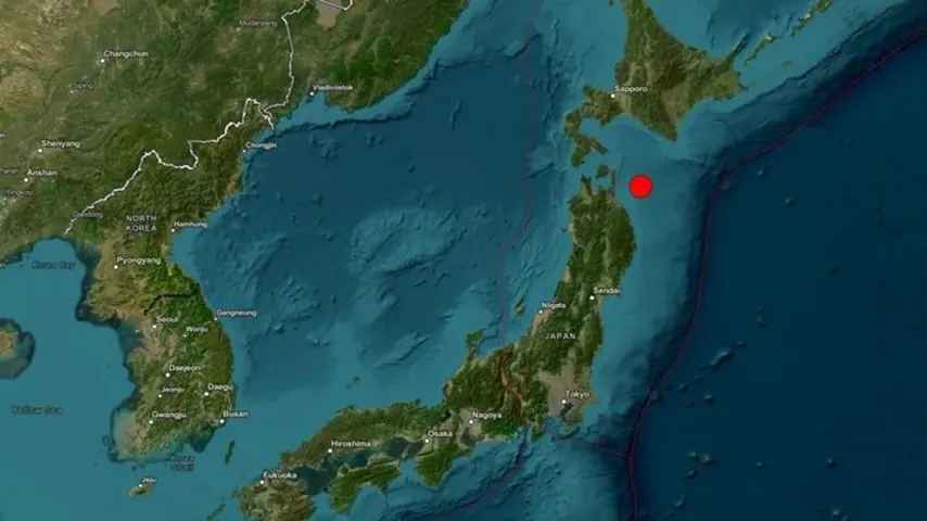 Starkes Erdbeben trifft Japan, Tsunami-Warnungen