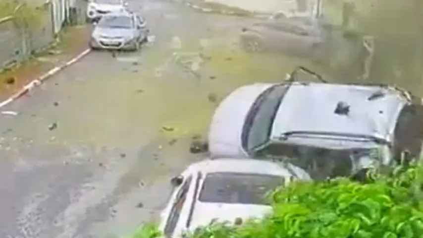 Iran trifft Kafr Qasim in Israel mit Splitterbombe