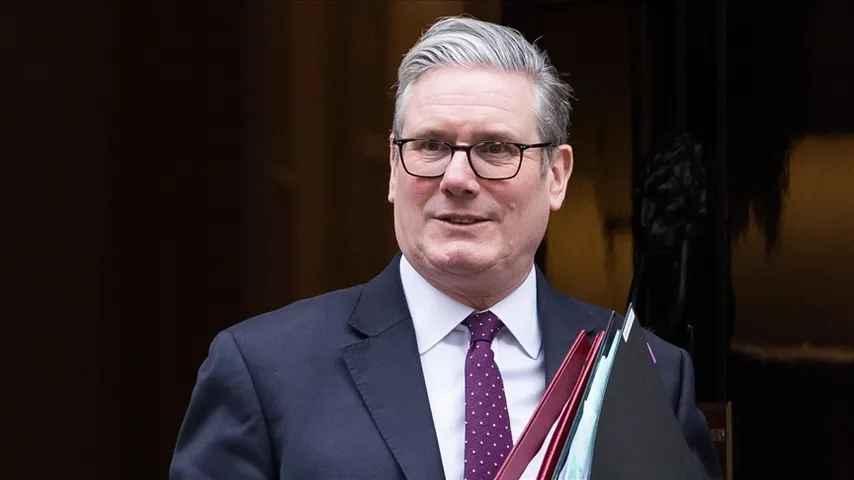Starmer überwindet Labour-Herausforderung