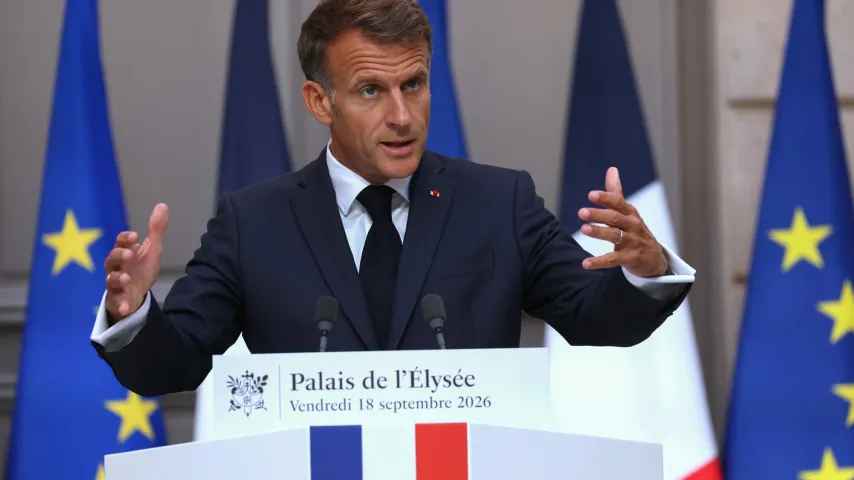Macron: Wir werden auf Russlands laufende hybride Angriffe antworten