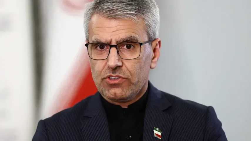 Iran sagt, er "überdenkt" die Verhandlungen nach US-Angriffen