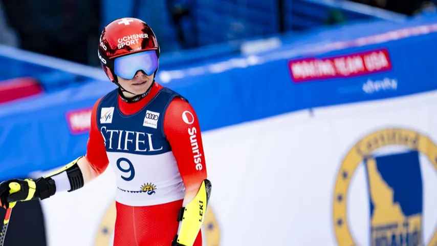 Corinne Suter verletzt sich beim Training – Muskelfaserriss, Knieprellung und undislozierte Fraktur im Rückfußbereich