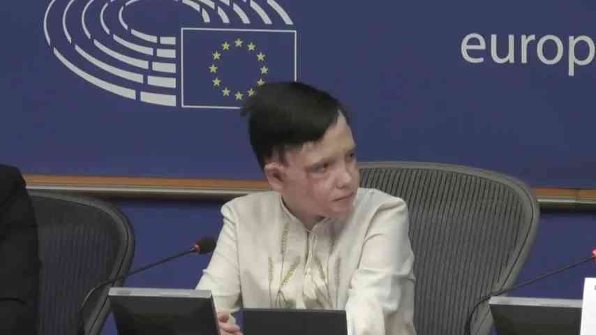 Die bewegende Geschichte des 11-jährigen Ukrainers, der Europaabgeordnete zu Tränen rührte