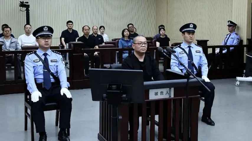Ehemaliger Spitzenbanker in China wegen 116 Mio. Pfund Bestechung über seine Firma hingerichtet