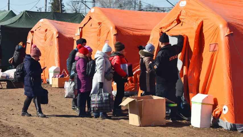 EU schließt Pakt für Migranten: Umverteilung beschlossen, Liste sicherer Staaten erweitert