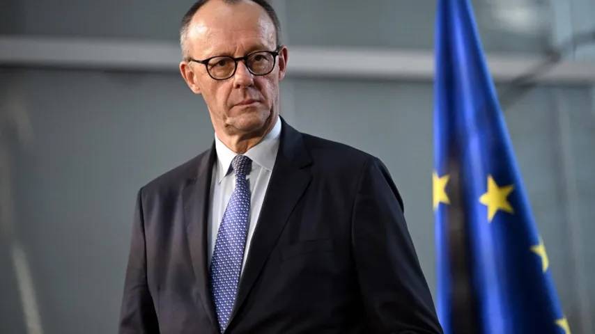 Genug geredet, Kanzler Merz läuft die Geduld aus: Russische Vermögen einfrieren!