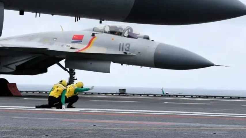 Japan: Chinesische Piloten richteten Feuerleitradar auf japanische Flugzeuge.