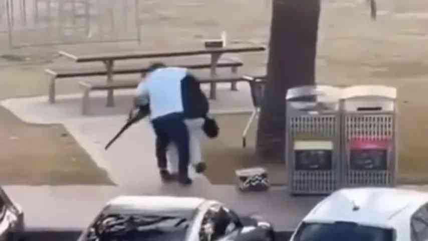 Massaker in Sydney: Muslim beendete Schießerei; Held Ahmed al‑Ahmed entriss dem Täter die Waffe