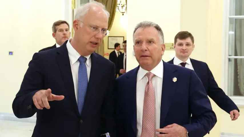 NATO-Verbündete 'sabotieren' Trump / 'Kriegsteam', Putins Abgesandter attackiert scharf