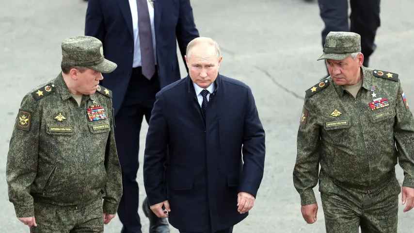 Russen, Ausländer, Vertrag mit Armee / Putin erlässt Dekret, sucht Rekruten weltweit