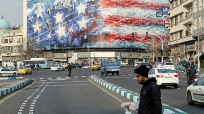 Iran enthüllt Wandbild auf zentralem Platz in Teheran: 'eine Warnung an die USA'