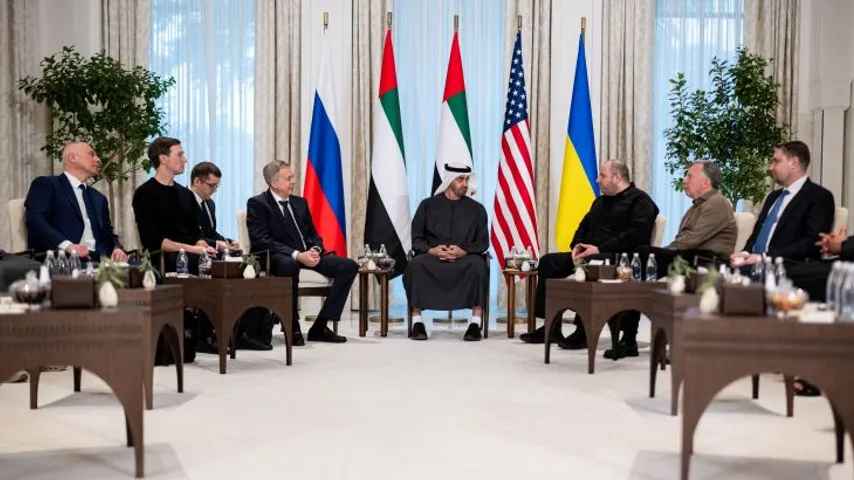 Ukraine und Russland diskutieren Frieden, Zelensky in Angst, Putin will den Donbas