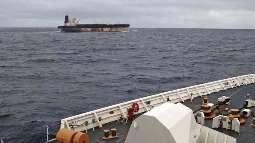 USA ‚arrestiert‘ zwei Öltanker / Verfolgte sie über den Atlantik, Teil der Schattenflotte