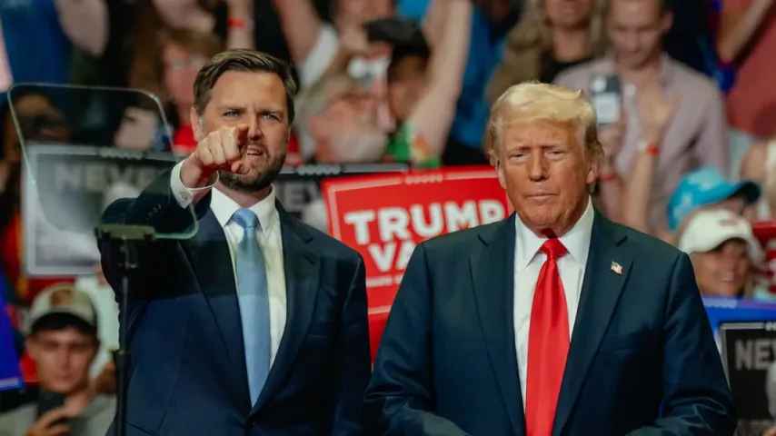 Vance unterstützte Angriffe auf Iran und forderte, Trump müsse sein Wort halten