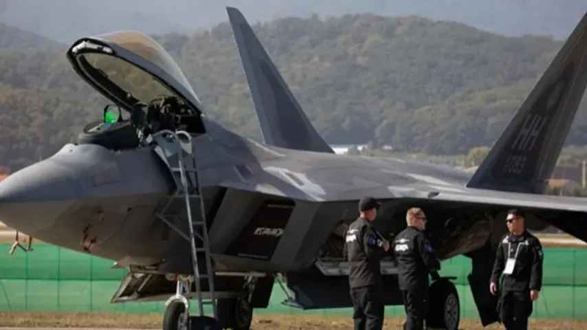 Amerikanische 'unsichtbare' F-22-Jets erreichen Israel