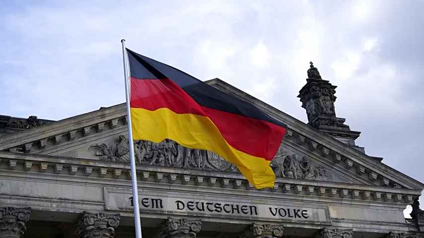 Angst vor USA‑Iran‑Krieg: Deutschland ruft Staatsbürger: „Verlasst jetzt das Land