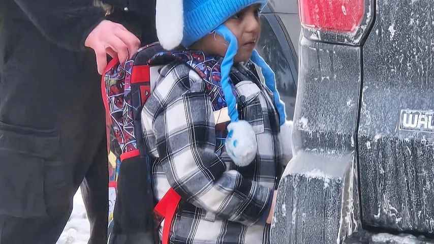 'Freigelassen' 5-Jähriger nach ICE-Festnahme / Gericht vs. Trump: Verletzt Unabhängigkeitserklärung