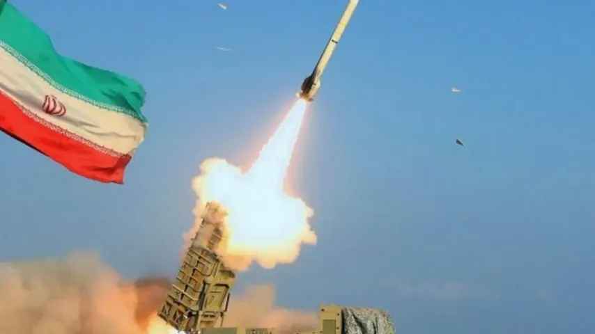 Iranische Revolutionsgarde: Erste Welle von Raketen- und Drohnenangriffen auf Israel gestartet