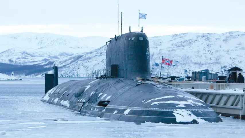Russische U-Boote „erobern“ den Atlantik – Arktis bedroht, Britannien schickt Truppen nach Norwegen