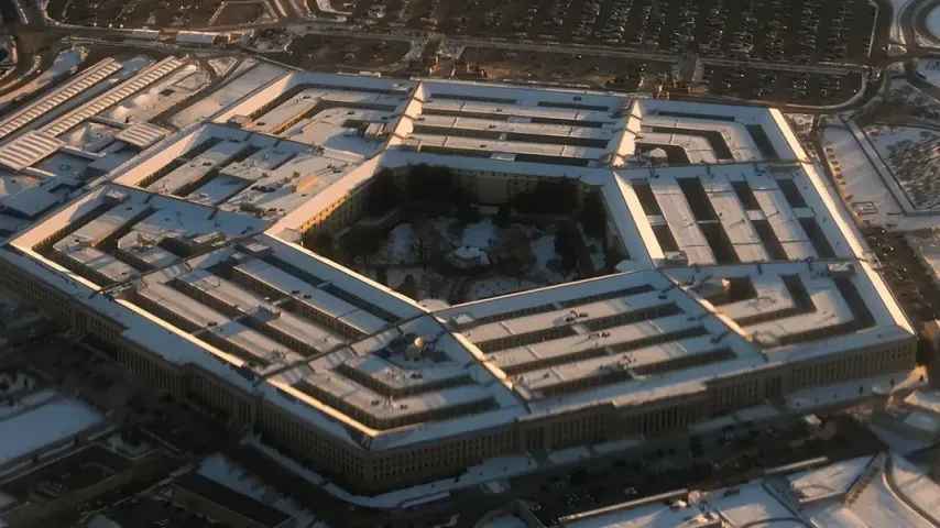 US-Angriffe auf drei weitere mutmaßliche Drogenschmugglerboote töten 11 Menschen, sagt Armee