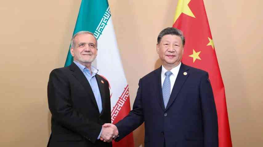 China bereit, auf Seiten Irans einzugreifen. Berichte über finanzielle Hilfe und Raketen