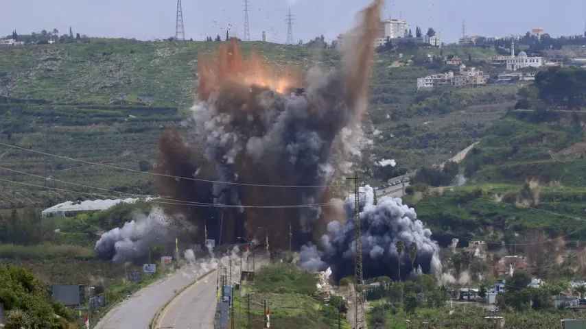 Israel zerstört eine wichtige Brücke im südlichen Libanon