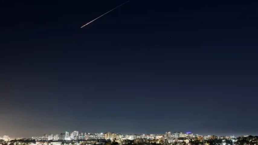 Nächtliche Angriffe im Iran: Israel fliegt über 80 Einsätze gegen Militär und Revolutionsgarde