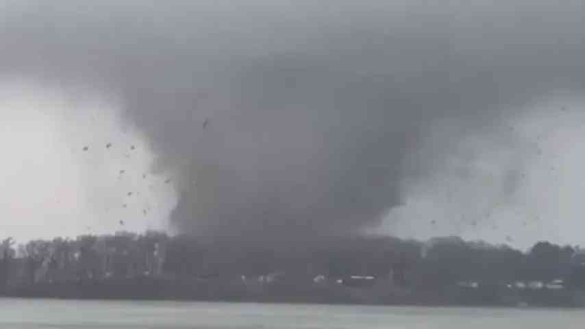 Starke Tornados im Norden der USA: Mindestens vier Menschen sind ums Leben gekommen