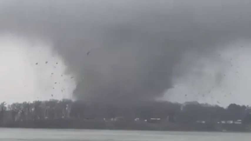 Starke Tornados im Norden der USA: Mindestens vier Menschen sind ums Leben gekommen