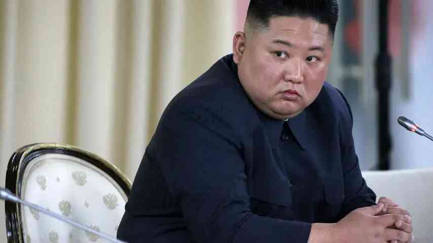 Tödliche Waffen, aber „attraktiv“ / Kim Jong Un testet Abschussvorrichtung für Atomraketen