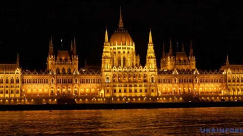 Ungarisches Parlament verabschiedet Resolution, die den EU-Beitritt der Ukraine ablehnt