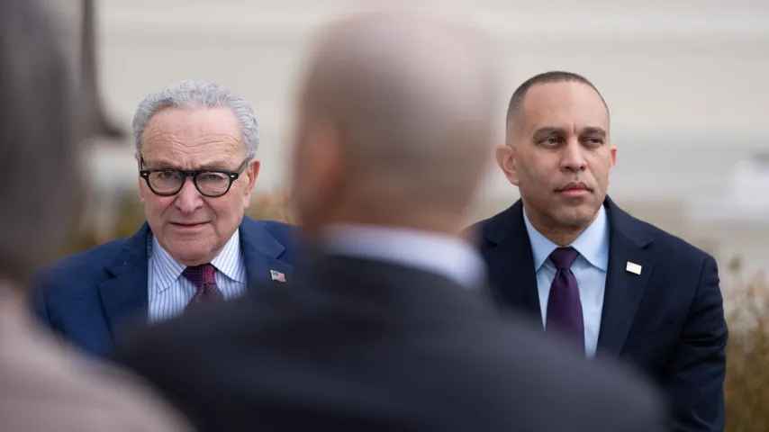 Krieg mit Iran spaltet Amerikaner, Demokraten gegen Trump: Bremsen wir ihn