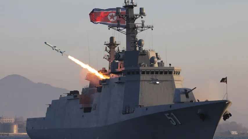 Nordkorea: Eine Woche 'Krieg' - testet Marsch- und Anti-Schiffs-Raketen vom neuen Zerstörer