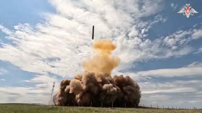 35.000 km Reichweite: Russland enthüllt Rakete, die jede Verteidigung der Welt herausfordert