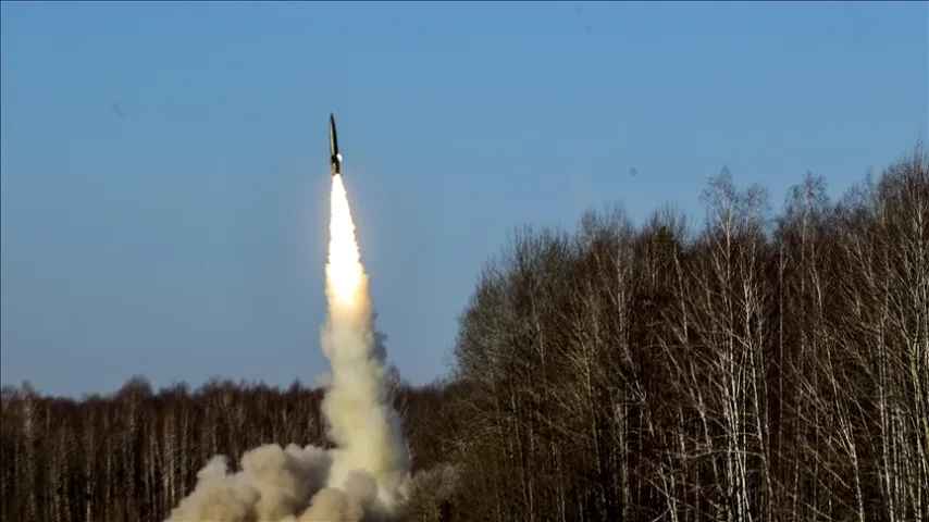 Putin setzt Oreshnik-Raketen ein, Russland bereit für Massivangriff / Selenskyj nennt Ziele