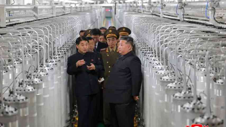 'Dyfishon' Atombomben: Kim Jong Un inspiziert neues Werk, steigert Produktion