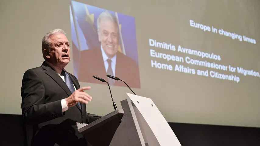 Haftbefehl: Belgien beschuldigt Avramopoulos (Grieche) in Qatargate der Korruption