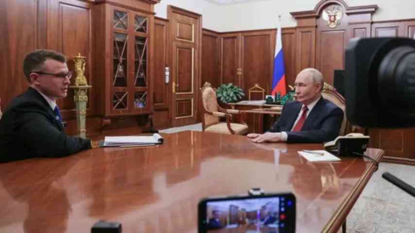 Ukrainische Drohnen treffen Raffinerien, Putin räumt Benzinmangel in Russland ein: Problem