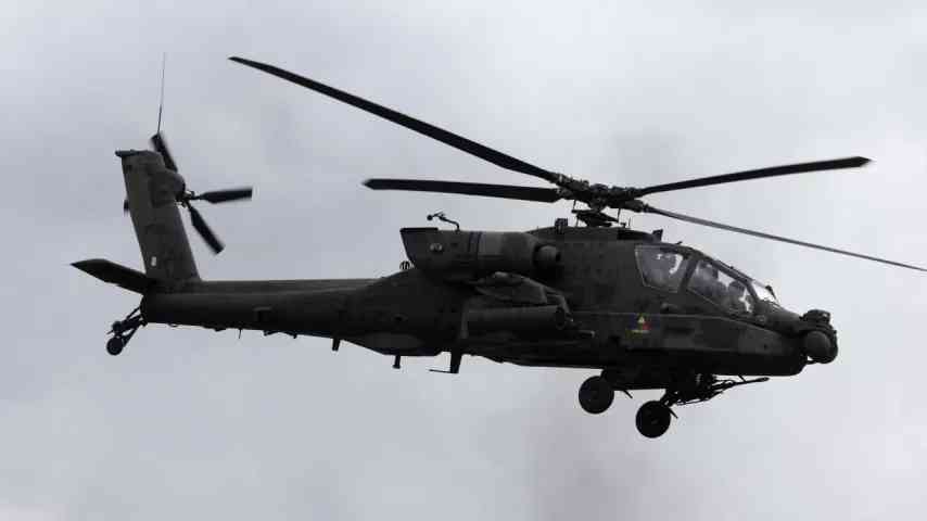 US-Helikopter stürzt in Hormus ab – zwei Piloten an Bord sicher, bestätigt Trump