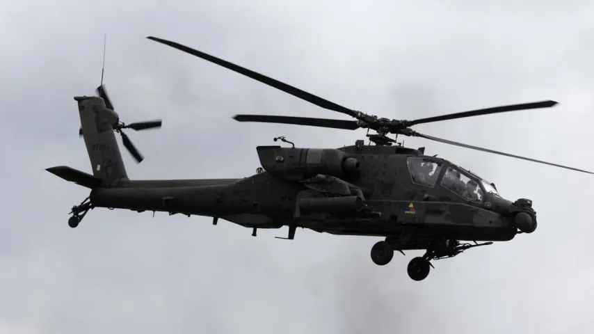 US-Helikopter stürzt in Hormus ab – zwei Piloten an Bord sicher, bestätigt Trump