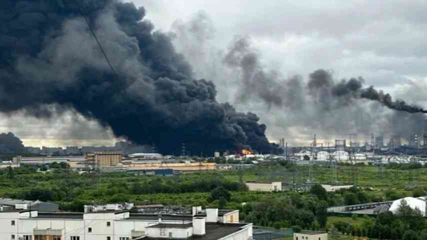 Angriff mit 390 Drohnen auf Moskau, ein Palast nahe der Hauptstadt getroffen
